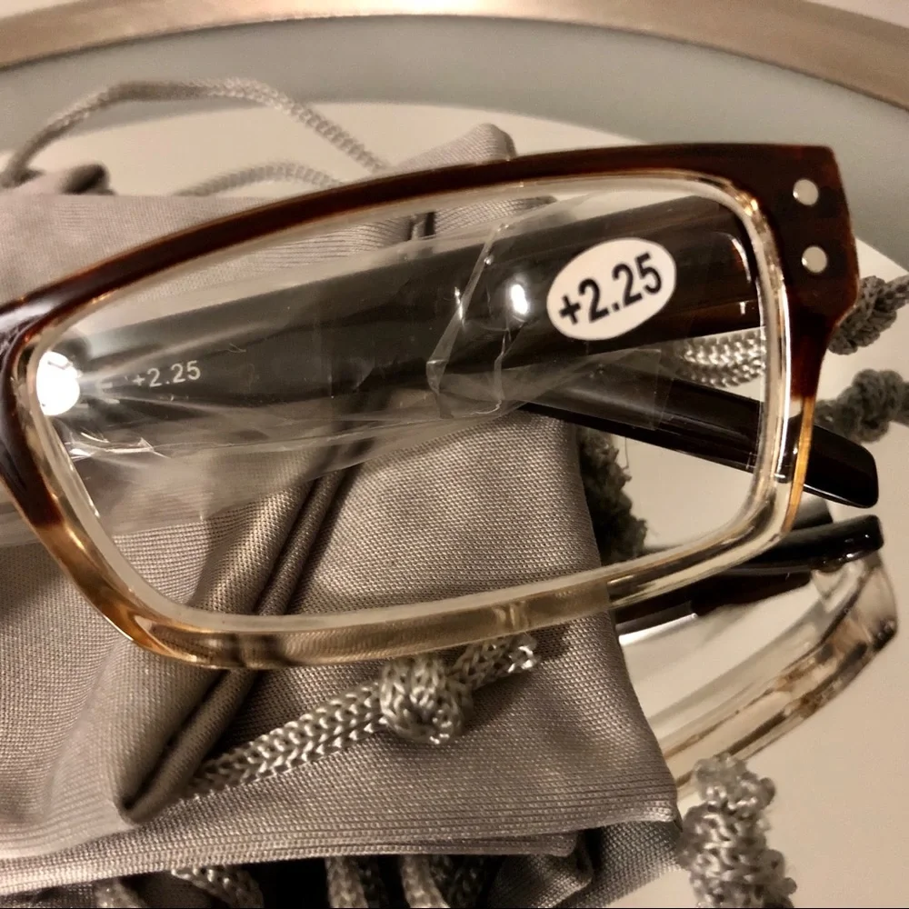 NWT Readers 2:25 strength spring hinge rectangular
